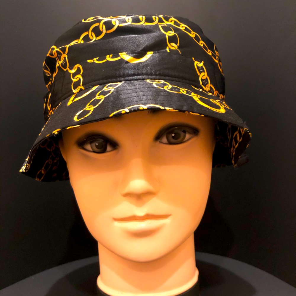 Bucket hat